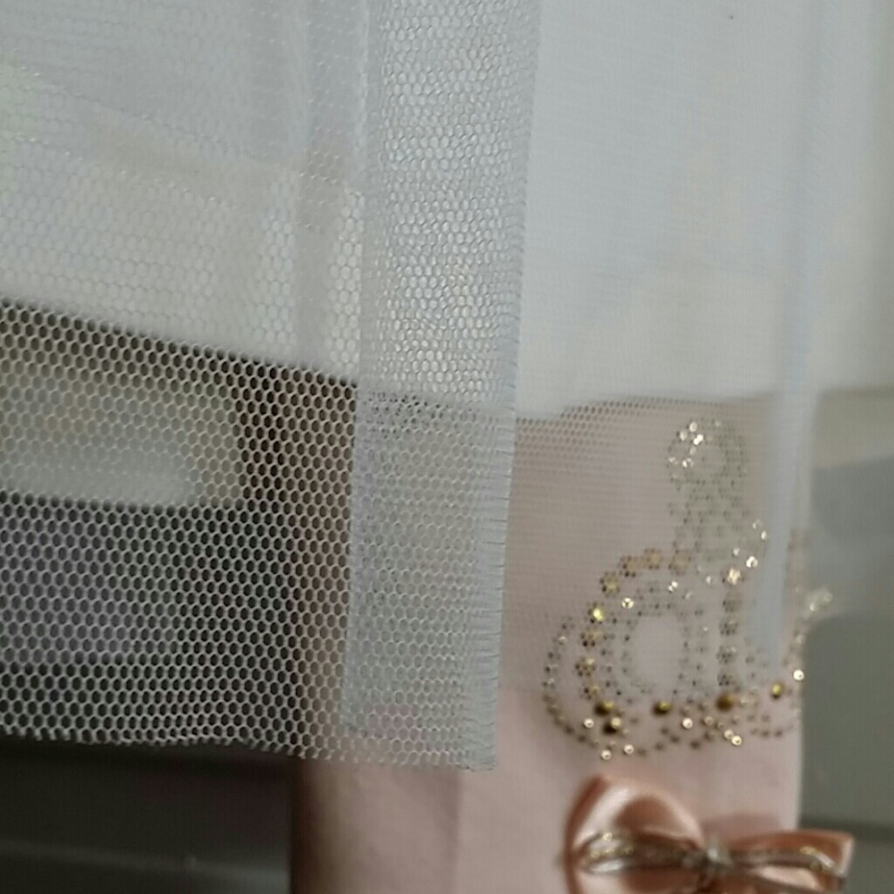 Sheer Ruffle Set - Picture 3 of 8